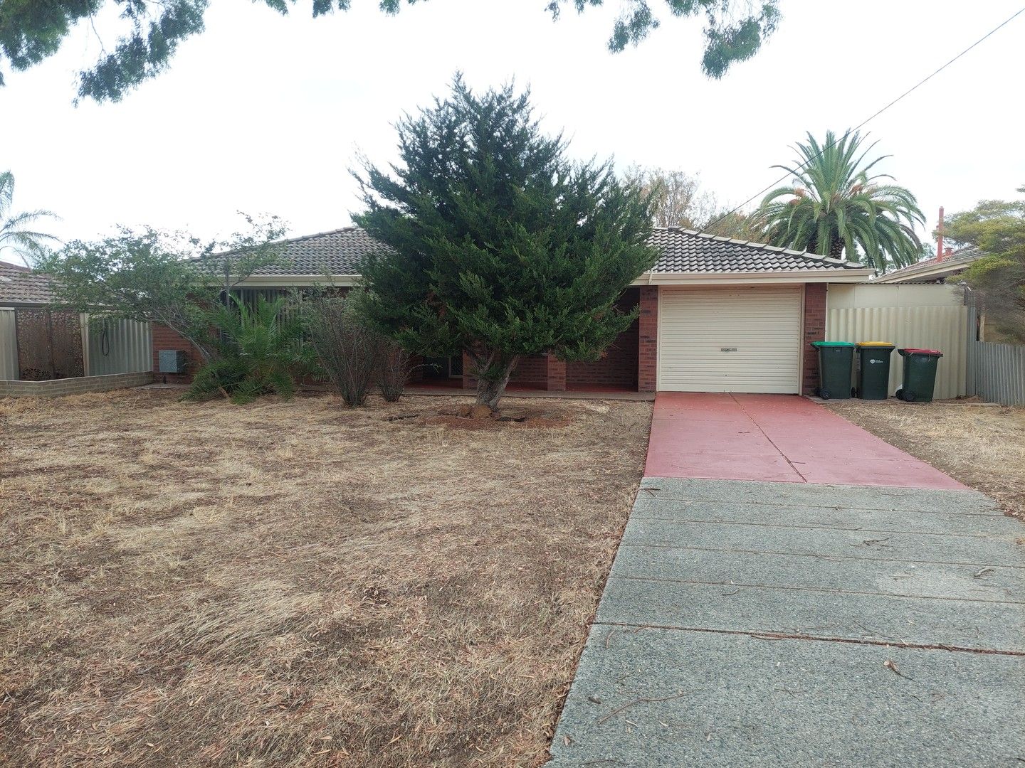 3 bedrooms House in 39 Smallman Crescent GREENWOOD WA, 6024