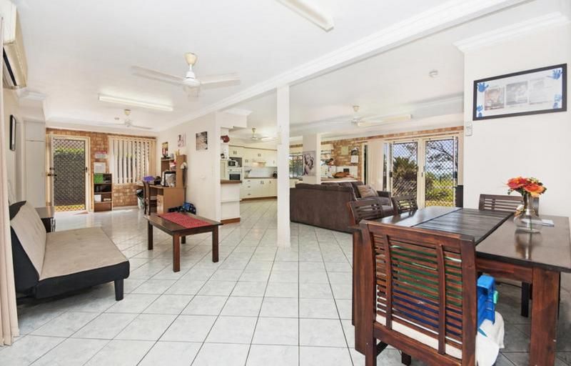 98 The Esplanade, Grasstree Beach QLD 4740, Image 1