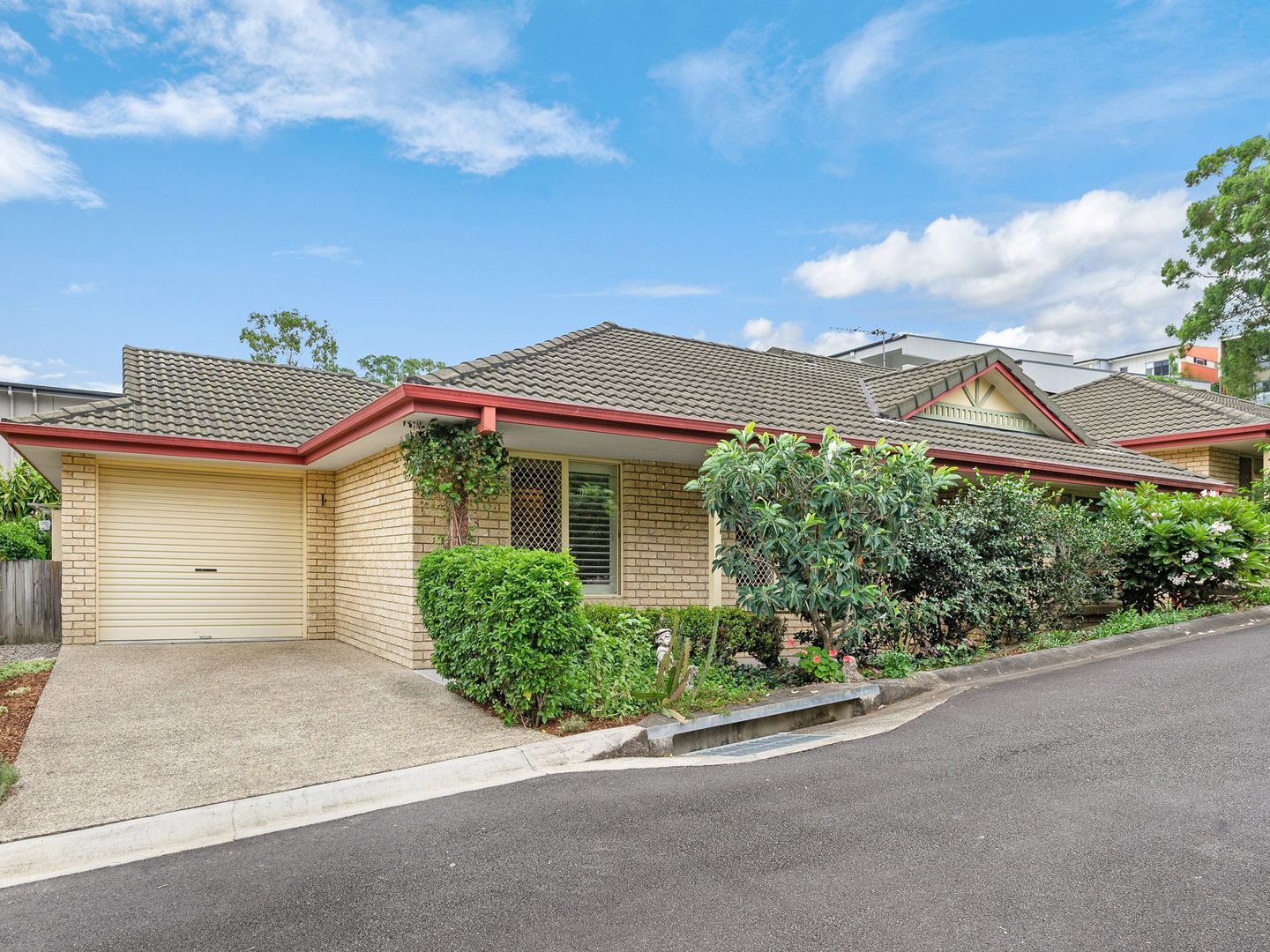 8/48 Barton Street, Everton Park Property History & Address Research Domain