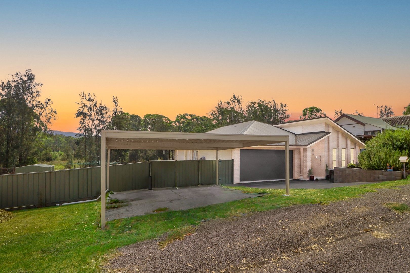 4 bedrooms House in 32 Congewai Road PAXTON NSW, 2325