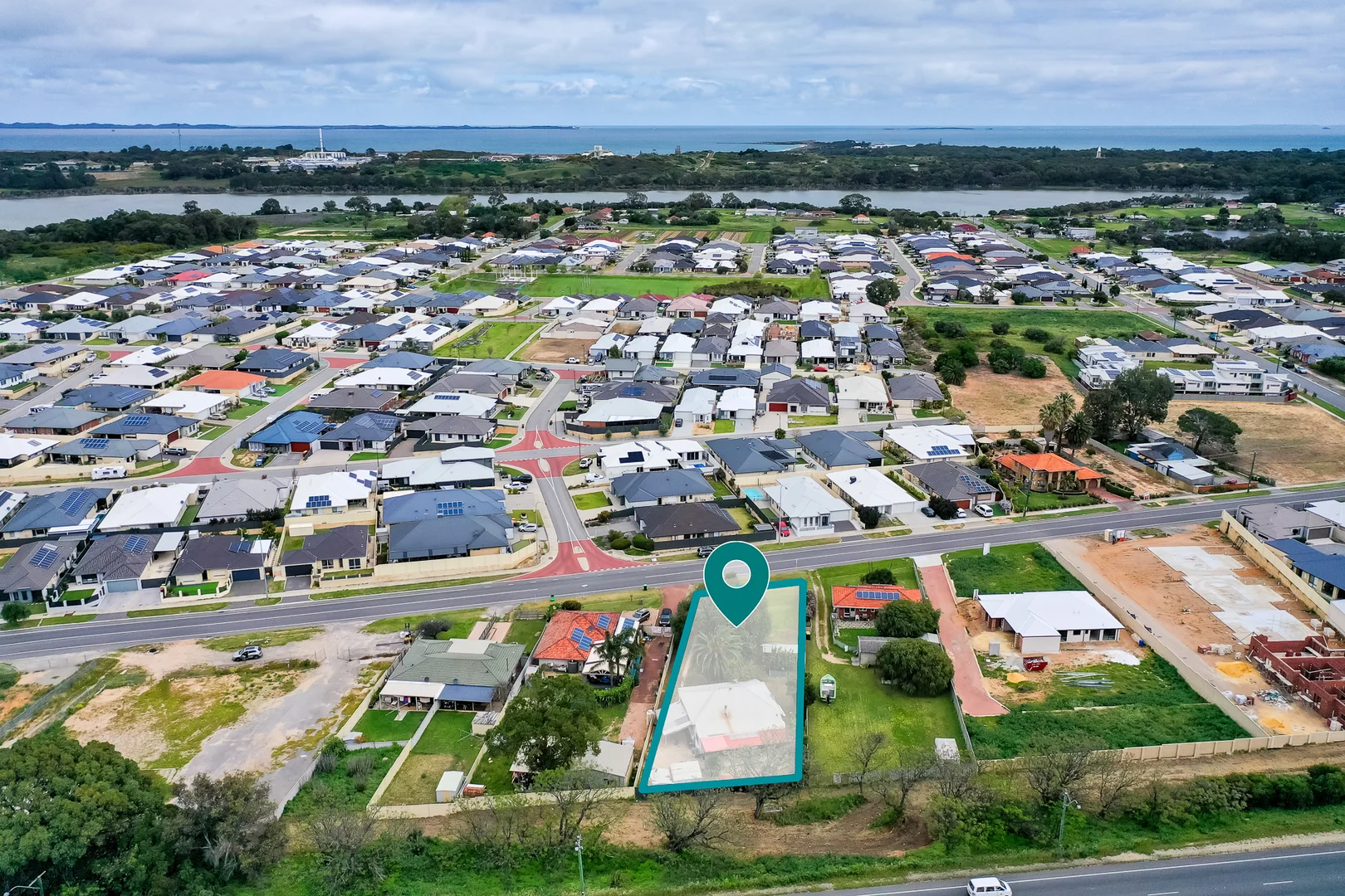 Additional image 7 of 634 Rockingham Road, Lake Coogee WA 6166