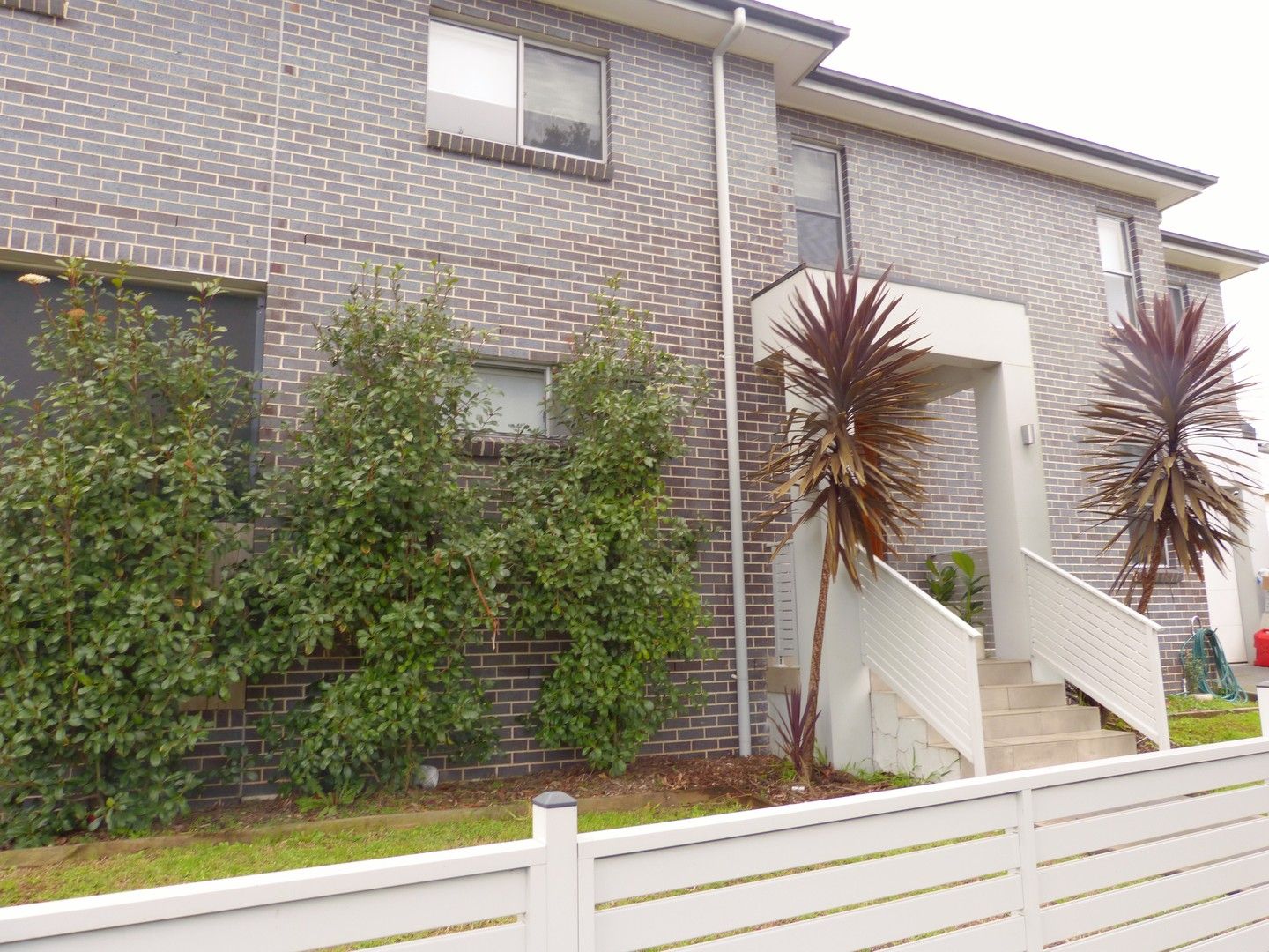 4 bedrooms House in 25 Stuart Mould Crescent LALOR PARK NSW, 2147