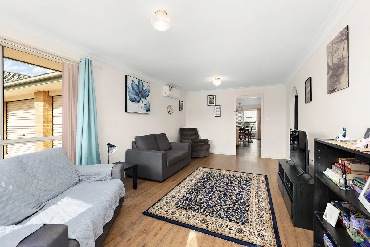 Stylish 3-Bedroom Villa enjoying Prime Convenience - View 3