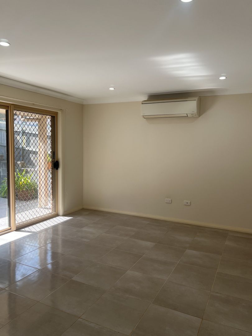 1/1 Jonathon Street, Rutherford NSW 2320 House For Rent 500 Domain