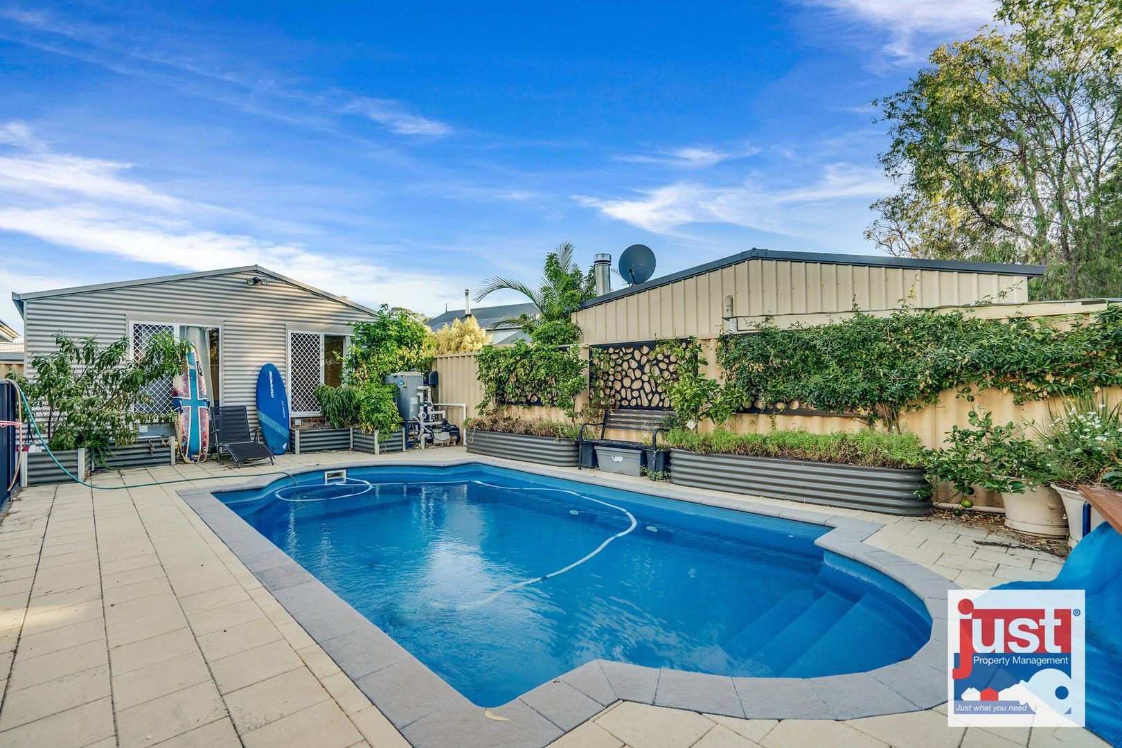 5 bedrooms House in 152 Hornibrook Rd DALYELLUP WA, 6230