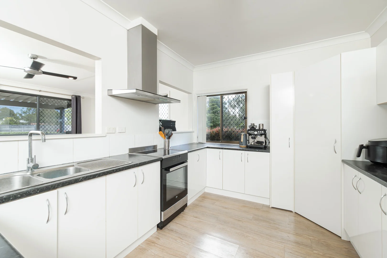 Additional image 11 of 132 Charlestown Road, Kotara NSW 2289