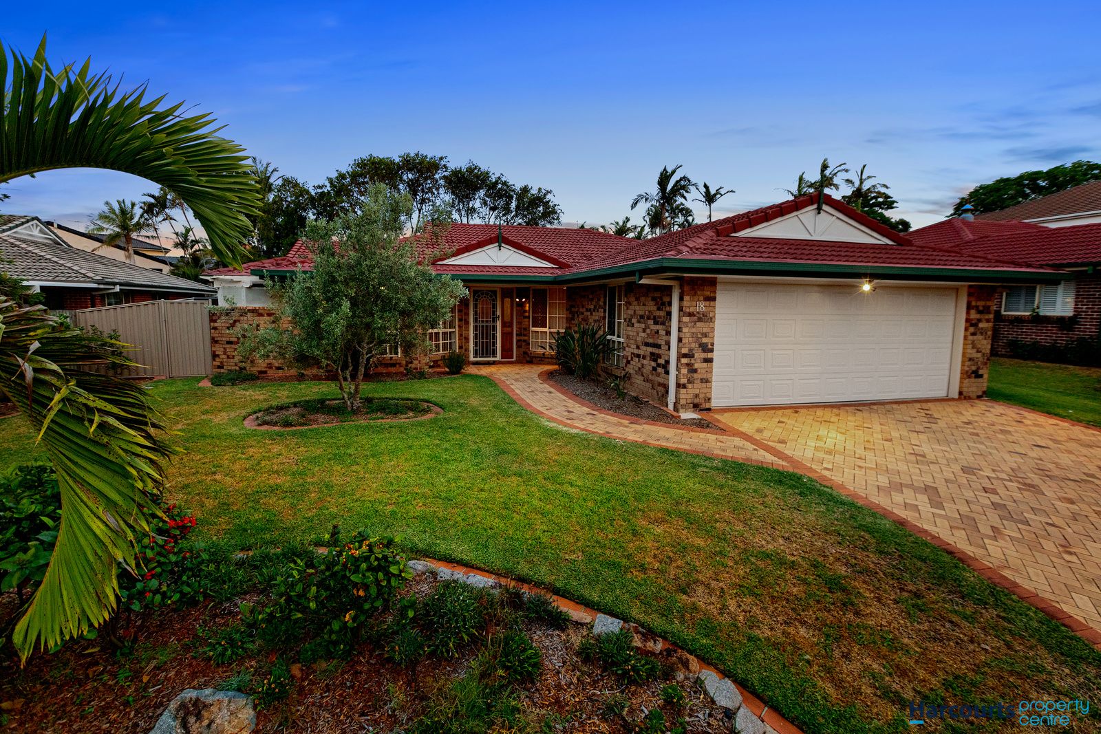 18 Coneyhurst Crescent, Carindale QLD 4152, Image 1