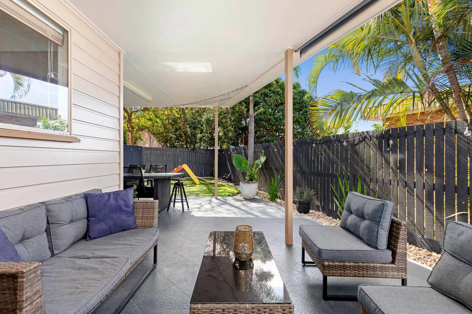 1/11 White Street, Everton Park Property History & Address Research Domain