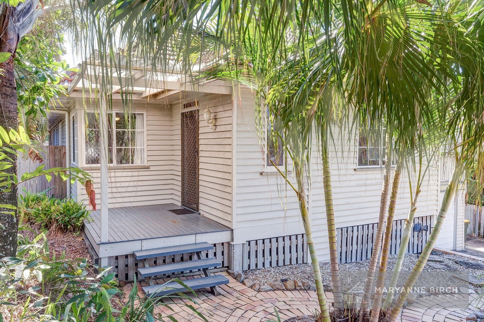 5 bedrooms House in 32 Foxton Street MORNINGSIDE QLD, 4170