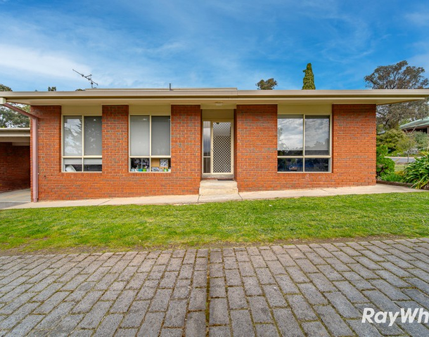 1/9 Akoonah Drive, Golden Square VIC 3555