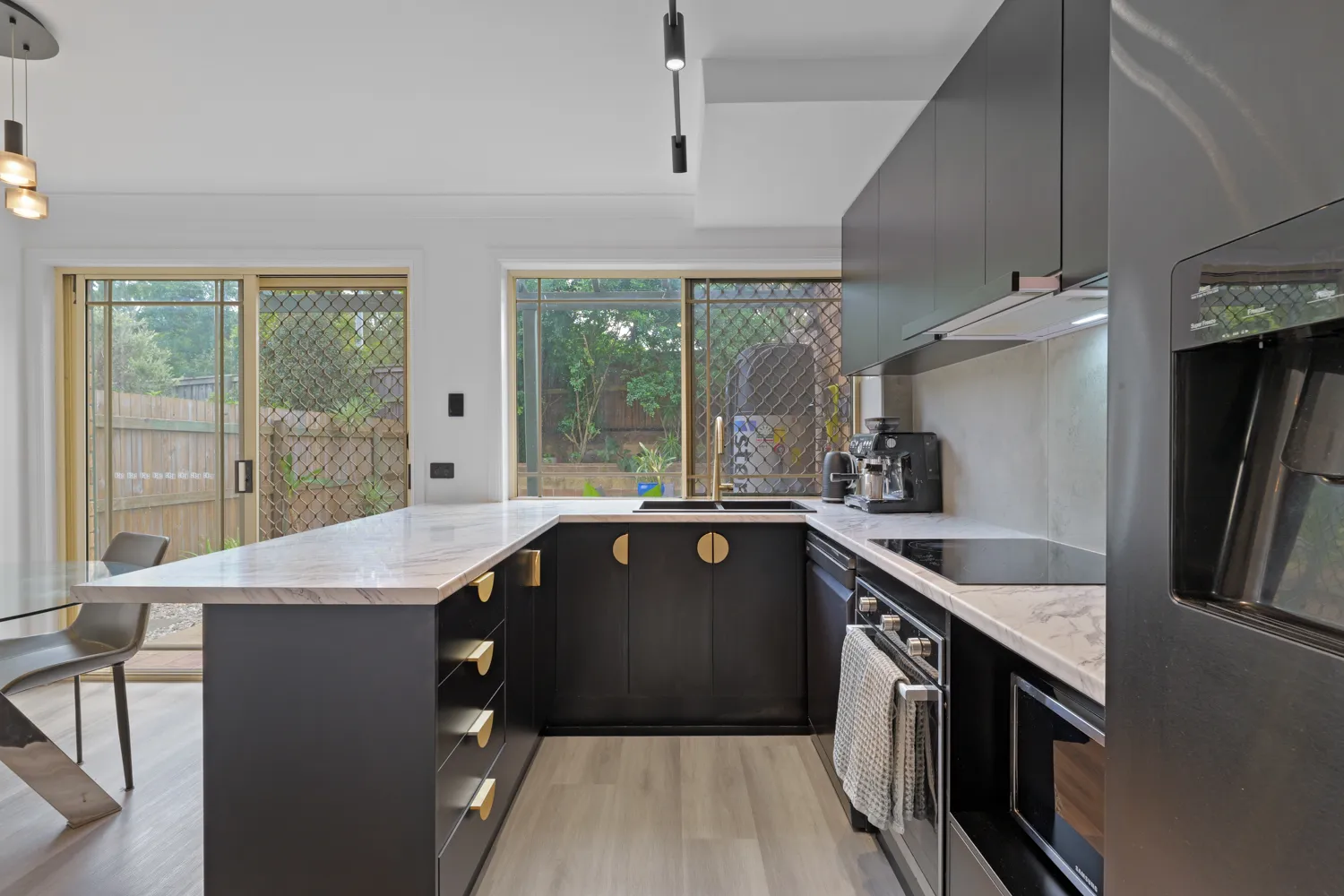 Renovated Townhouse in Ultra-Convenient Pocket - View 2