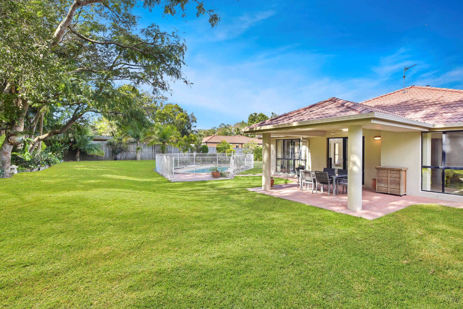 5 Phar Lap Court, Little Mountain QLD 4551, Image 2