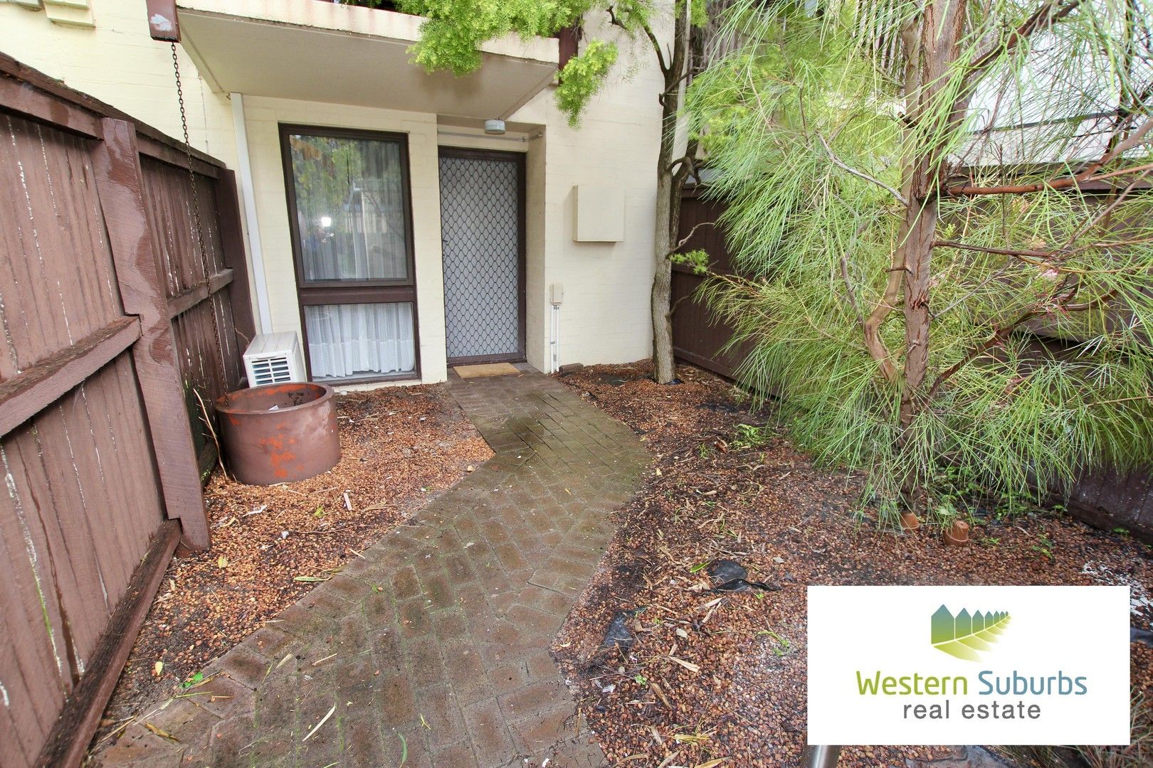 2 bedrooms Townhouse in 97 Fairway CRAWLEY WA, 6009