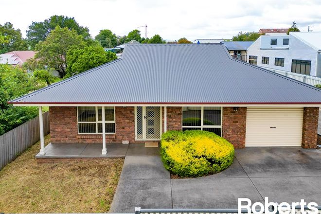 Picture of 1/24 Tower Hill Street, DELORAINE TAS 7304