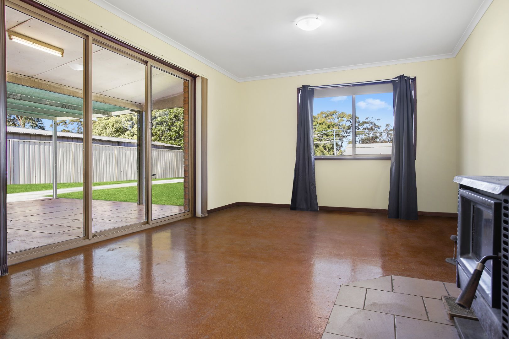 21 Boronia Ave, Hill Top NSW 2575, Image 2