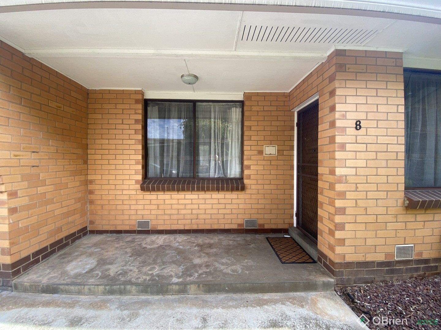1 bedrooms Apartment / Unit / Flat in 8/11-17 Spearing Street WANGARATTA VIC, 3677