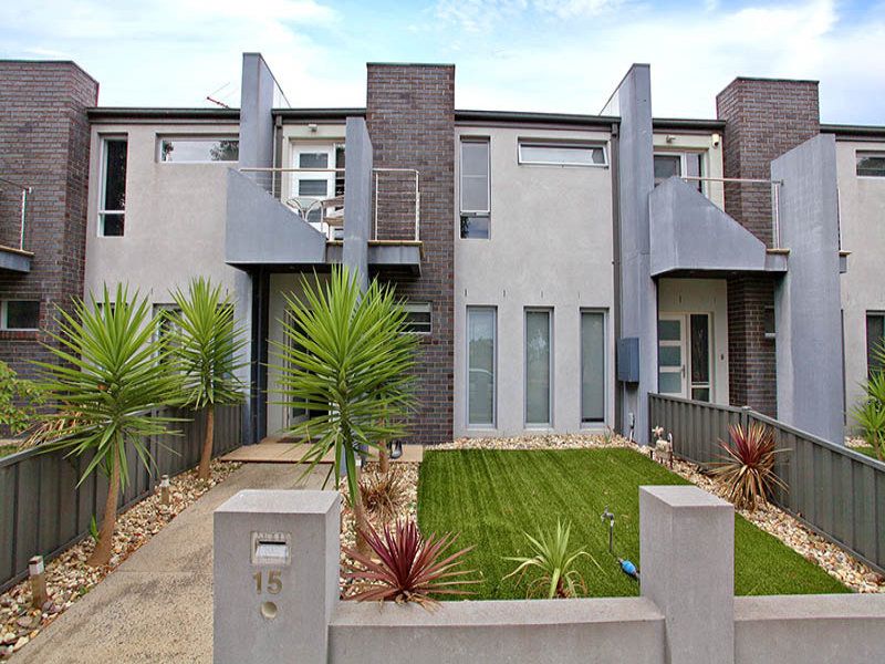 3 bedrooms Townhouse in 15 Parkes Way BURNSIDE HEIGHTS VIC, 3023