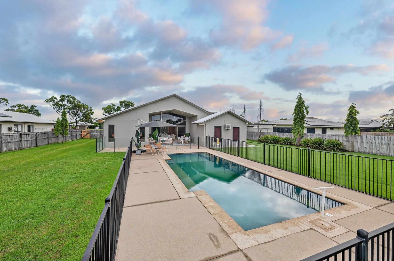 Additional image 25 of 24 Shoalmarra Drive, Mount Low QLD 4818