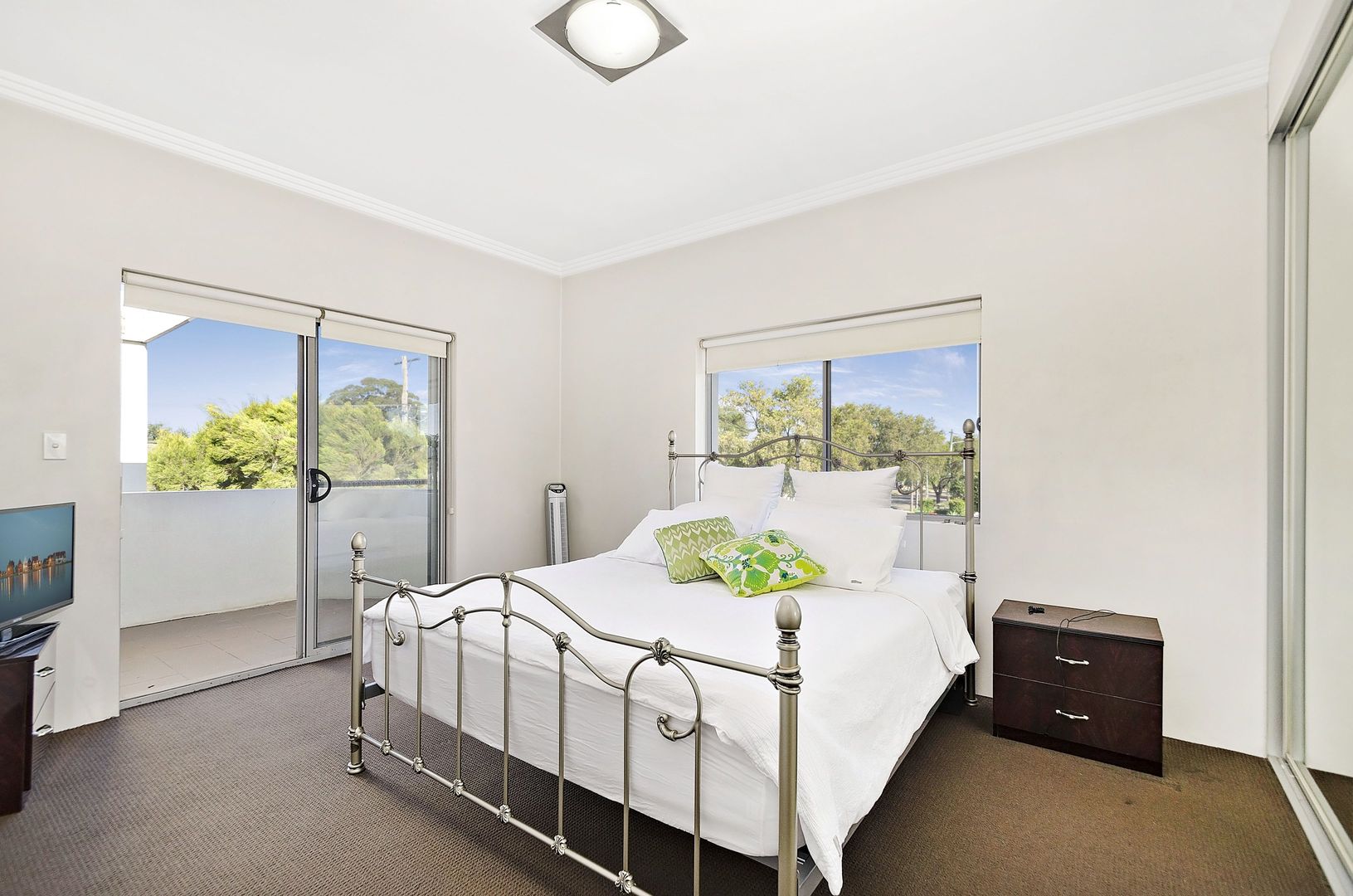 1/127 Old Kent Road, Greenacre NSW 2190, Image 2