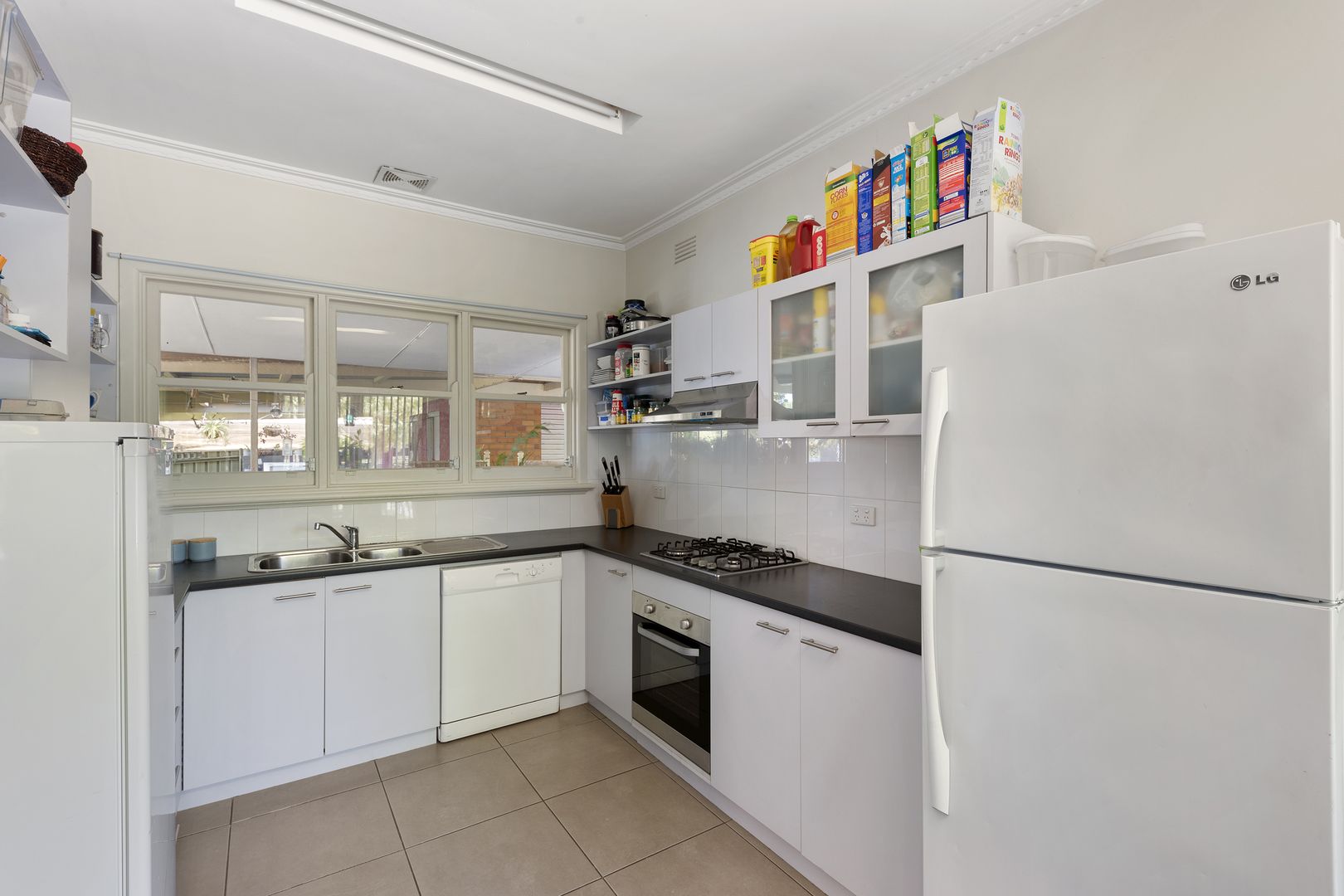 2 Marroo Street, White Hills VIC 3550, Image 2