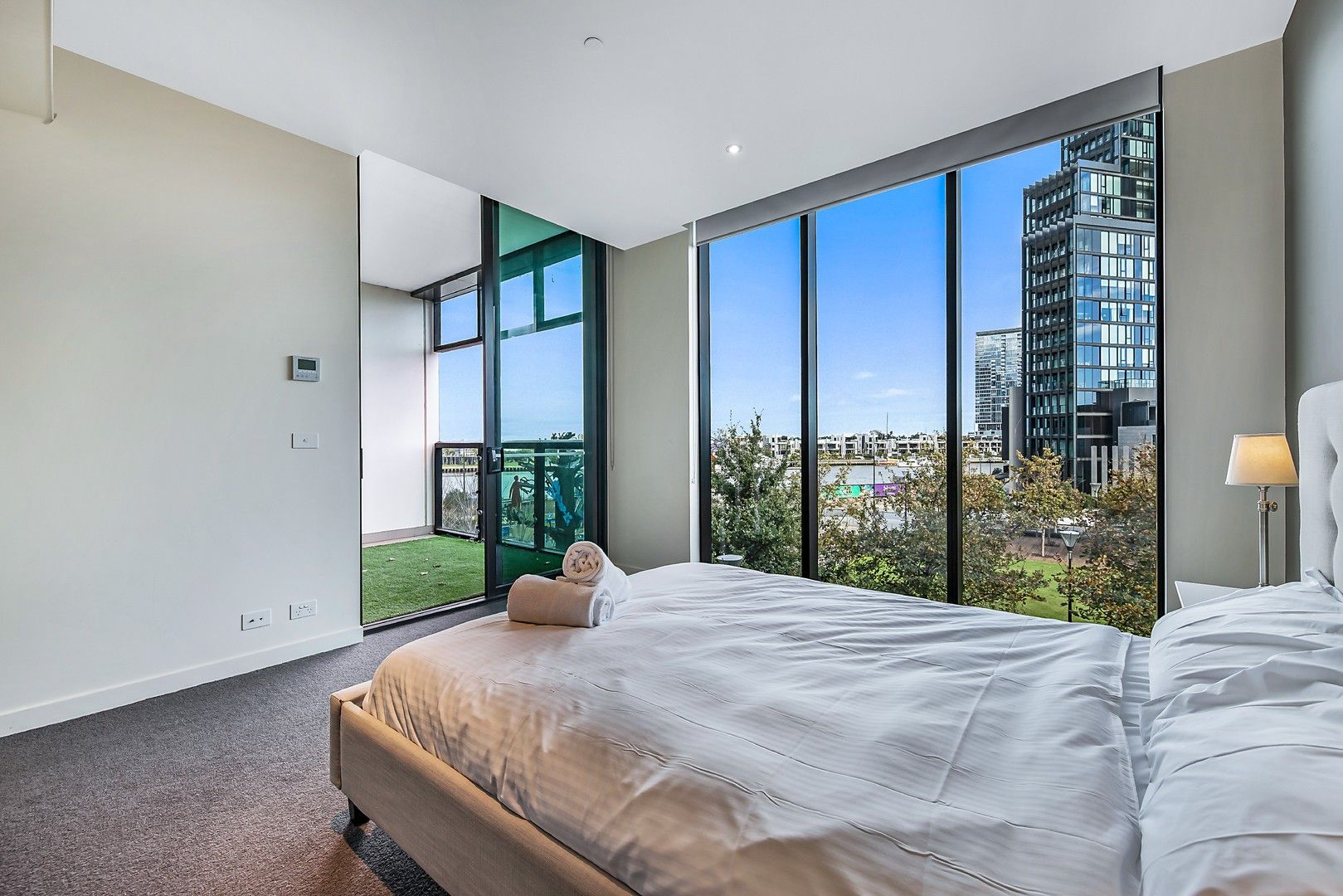 2 bedrooms Apartment / Unit / Flat in 104/9 Waterside Place DOCKLANDS VIC, 3008