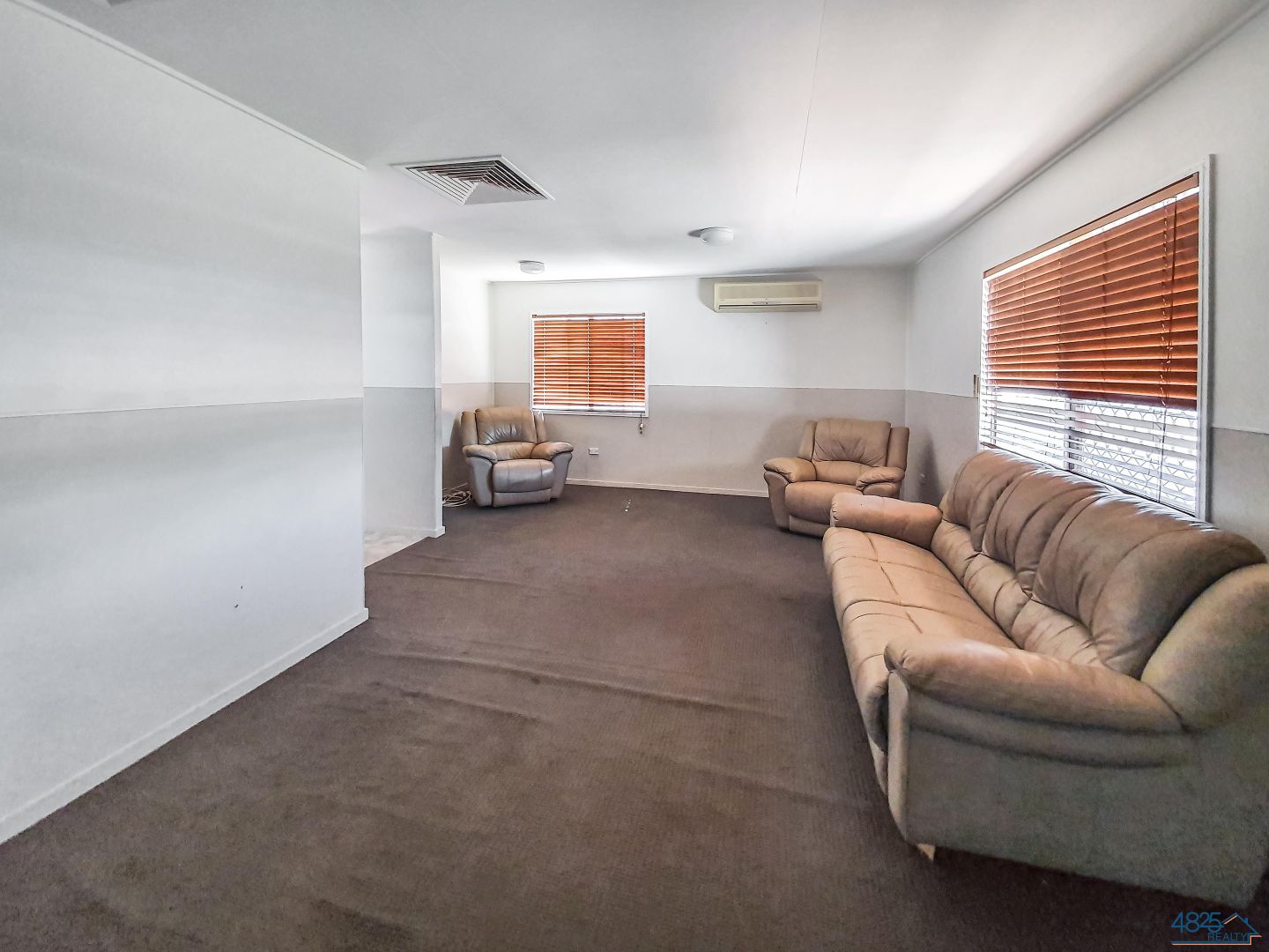 15 Thomson Road, Mount Isa QLD 4825, Image 2