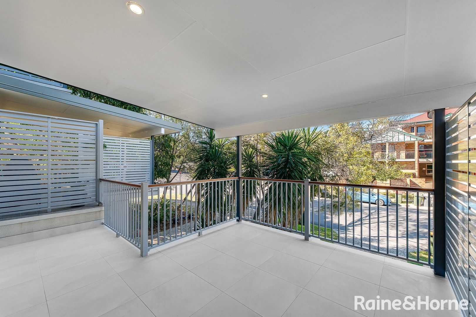 3 bedrooms Townhouse in 66 DICKSON STREET MORNINGSIDE QLD, 4170