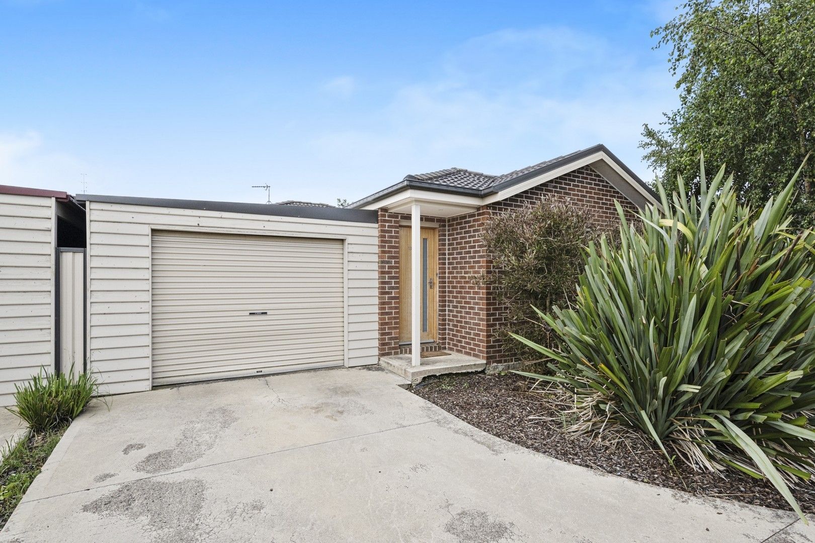 3 bedrooms House in 13 Gumdale Place SEBASTOPOL VIC, 3356