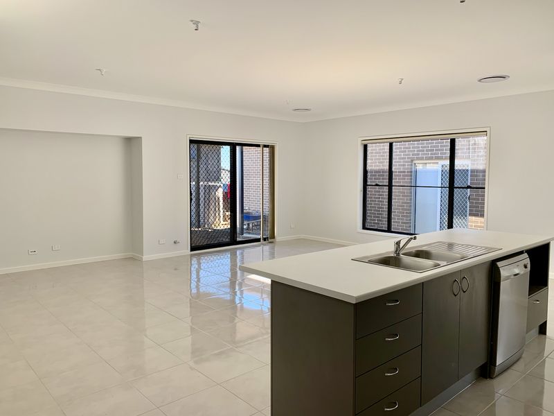 4 bedrooms House in 40 Commissioners Drive DENHAM COURT NSW, 2565