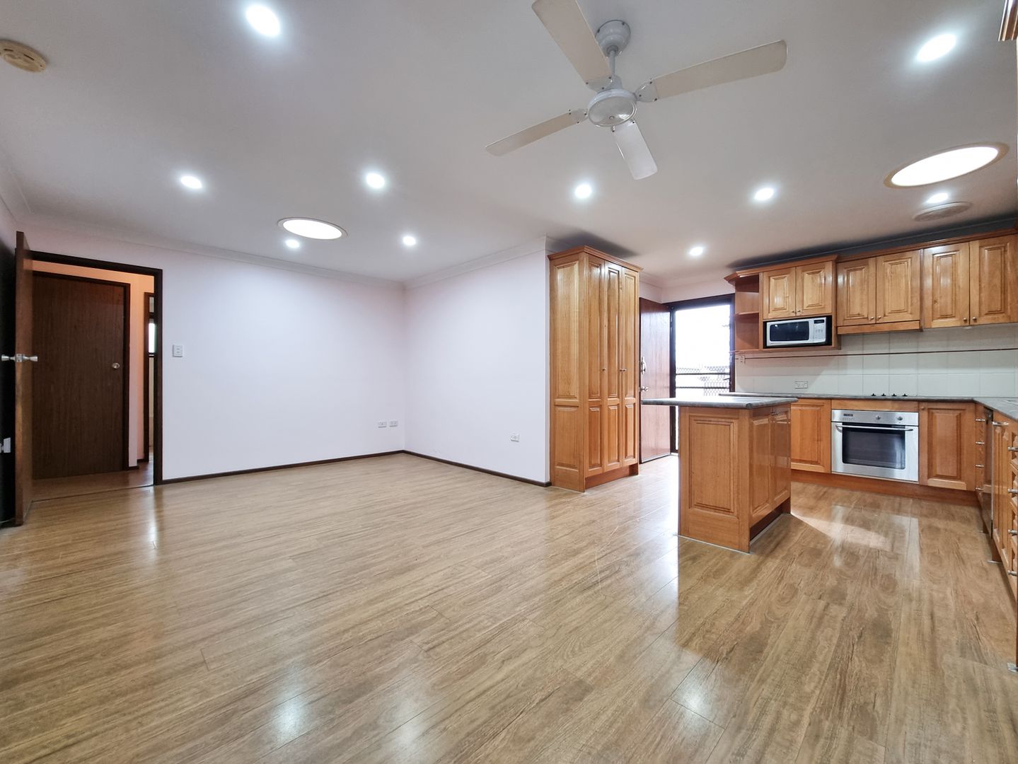 29 Dunheved Road, Cambridge Gardens NSW 2747 House For Rent 600