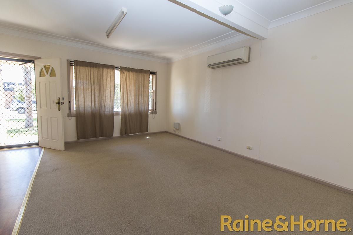 12 Mansour Street, Dubbo NSW 2830, Image 1