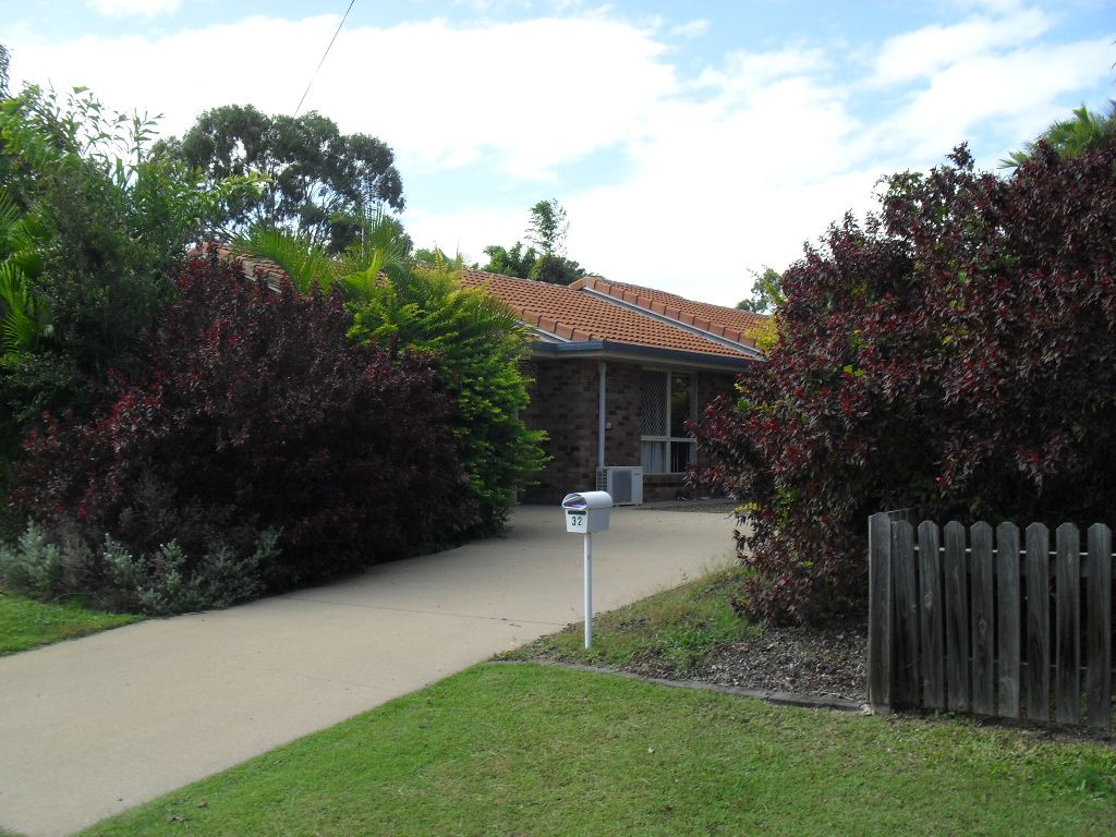 3 bedrooms House in 32 Victoria Street POINT VERNON QLD, 4655