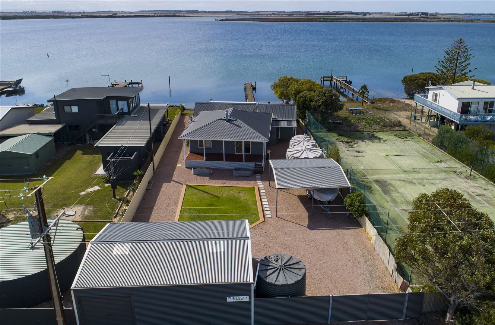 32 Mundoo Channel Drive, Hindmarsh Island SA 5214, Image 0