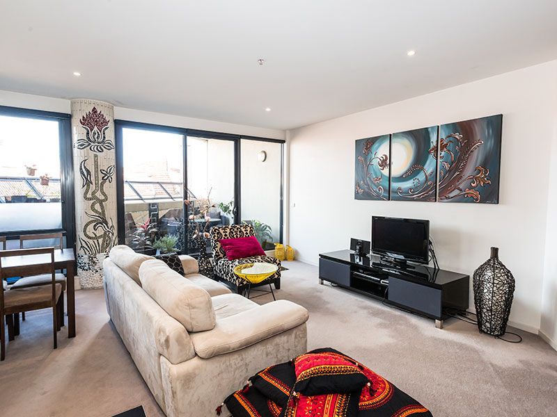 2 bedrooms Apartment / Unit / Flat in 217/3-7A Alma Road ST KILDA VIC, 3182