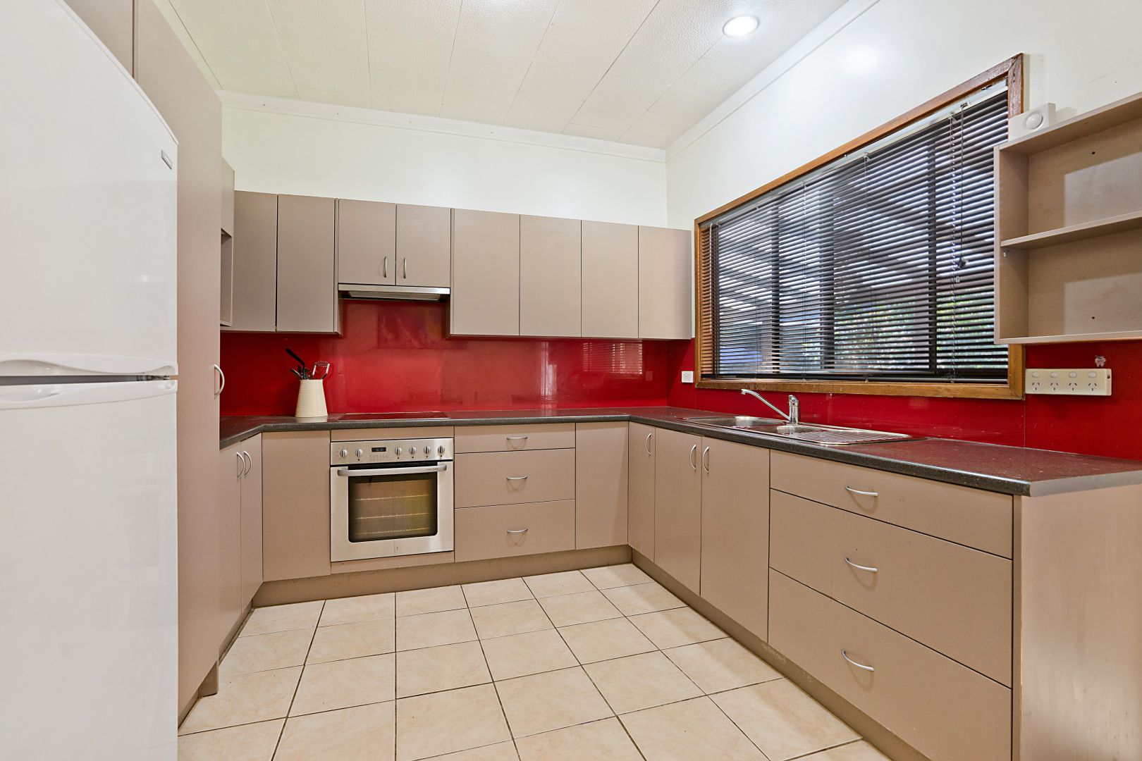 32 Springwood Street, Blackwall NSW 2256, Image 2