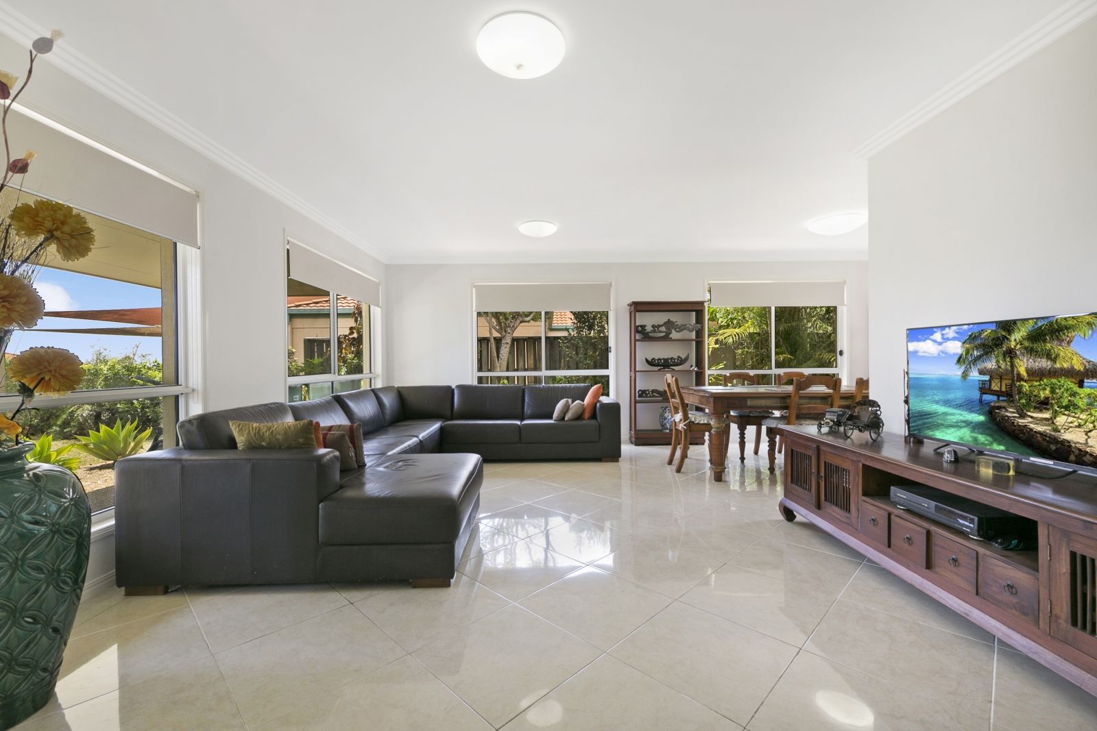 22 Highbridge Rise, Mudgeeraba QLD 4213, Image 2