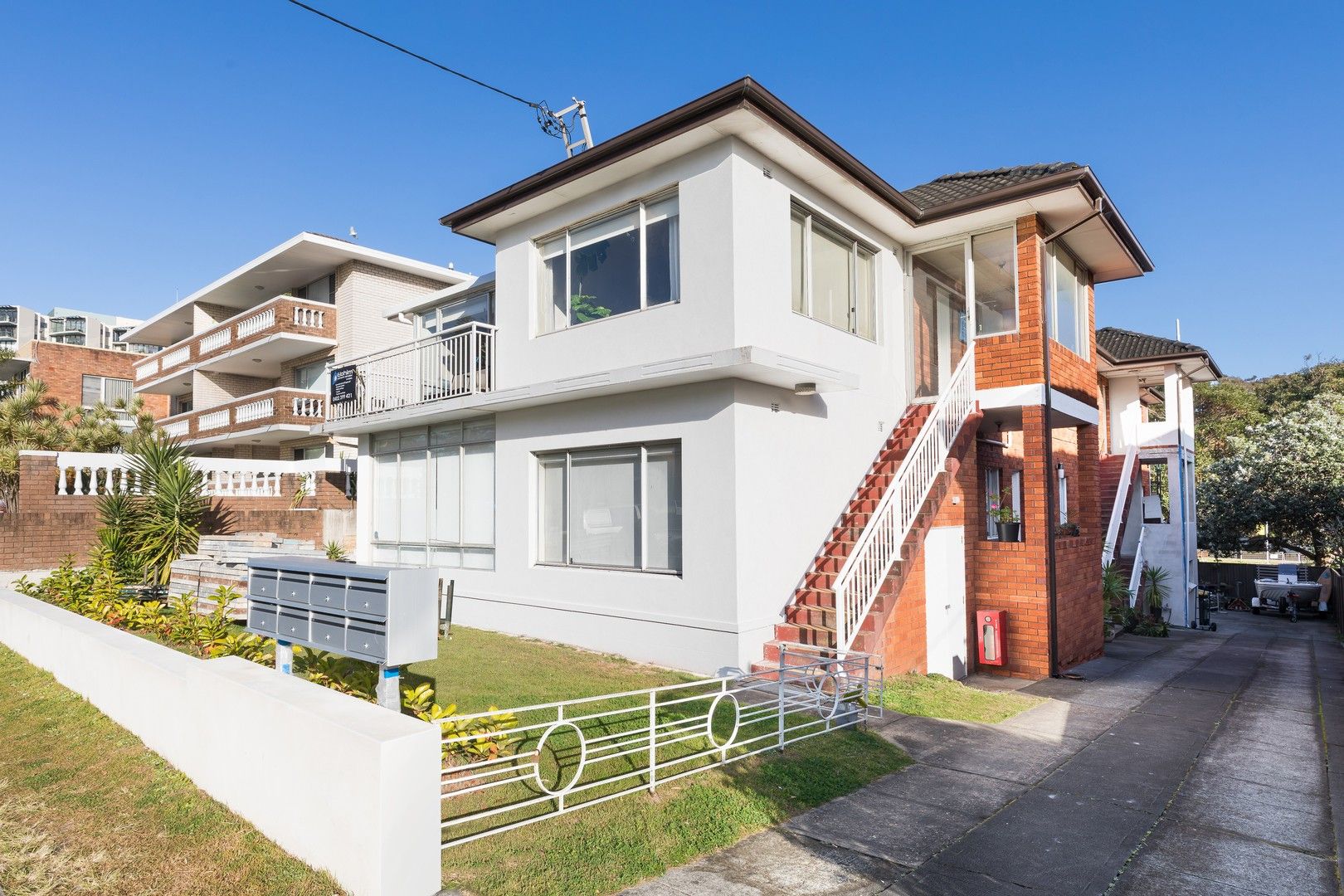 2 bedrooms Apartment / Unit / Flat in 4/127 Elouera Road CRONULLA NSW, 2230