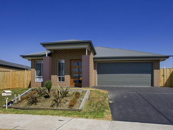 9 Spearys Road, Diggers Rest VIC 3427