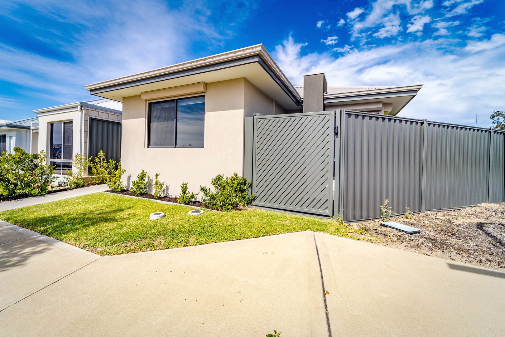 8 Nyilla Approach, Baldivis WA 6171, Image 1