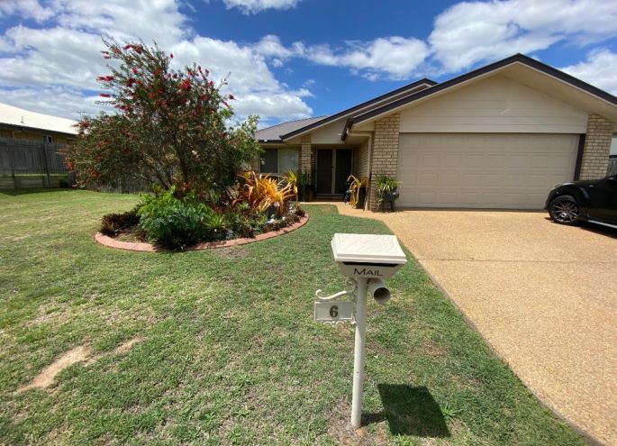 4 bedrooms House in 6 Fillwood Court GRACEMERE QLD, 4702