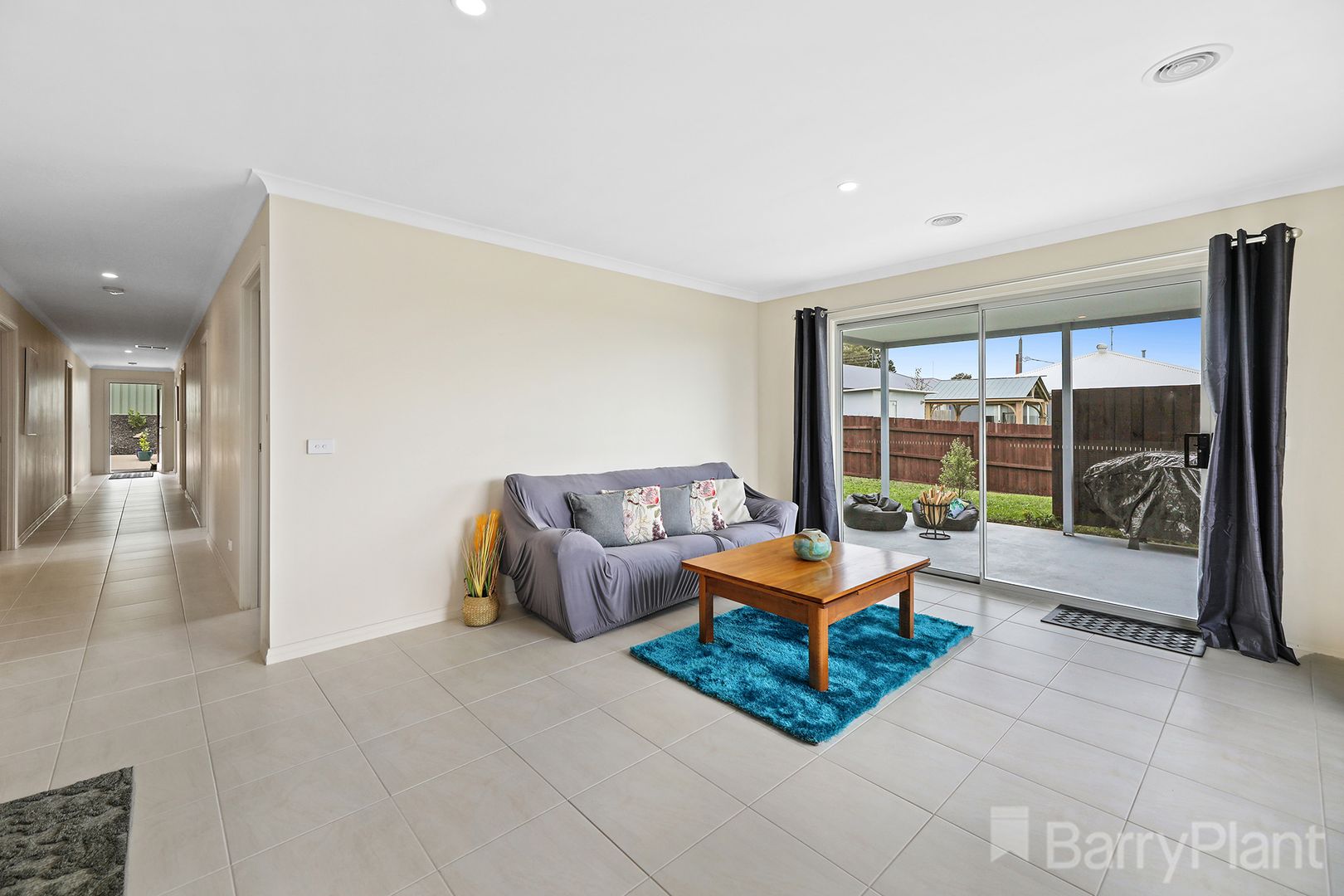 4 Weebar Road, Drouin VIC 3818, Image 2