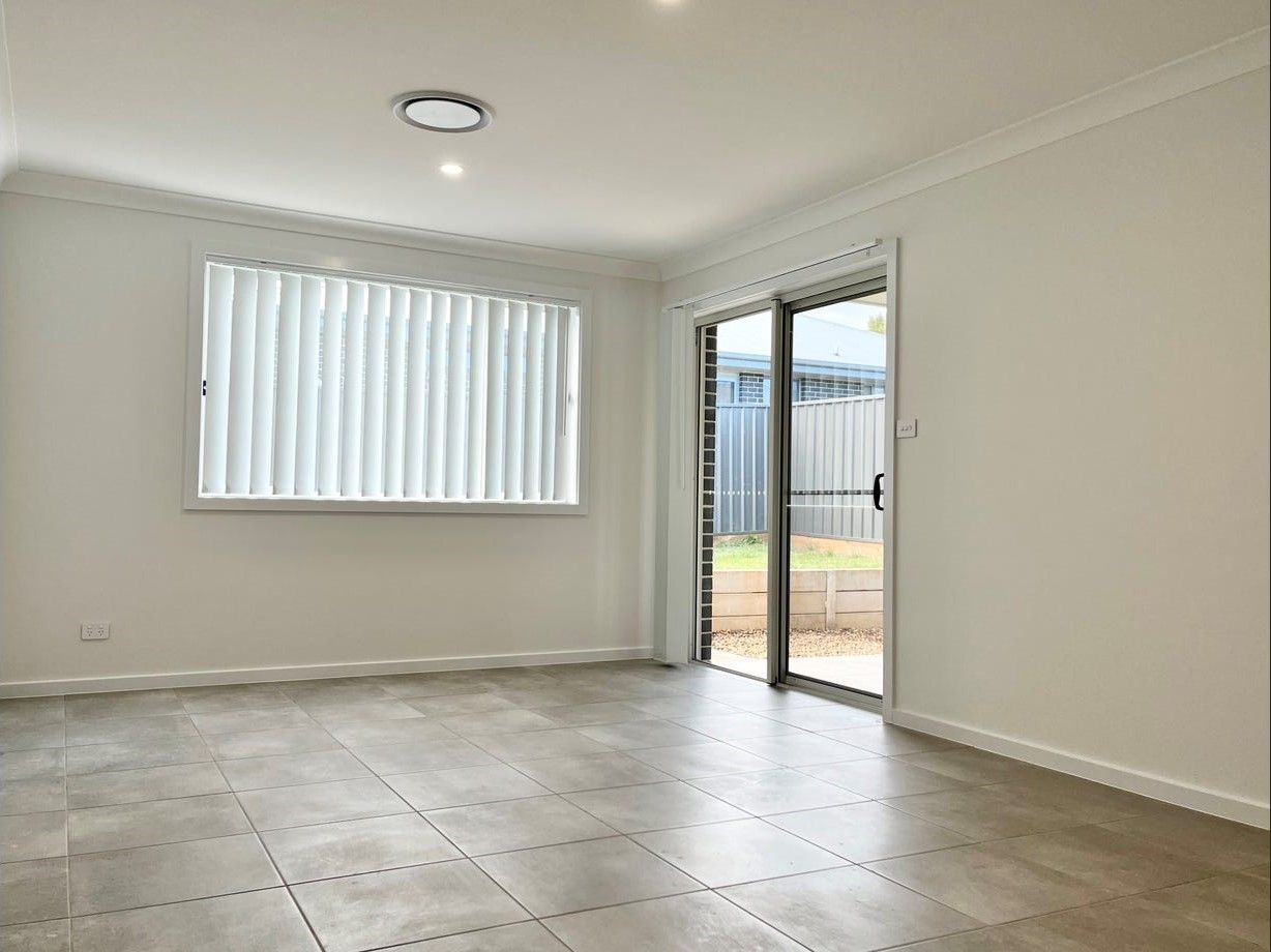 52A Dunheved Circle, Dubbo NSW 2830, Image 2