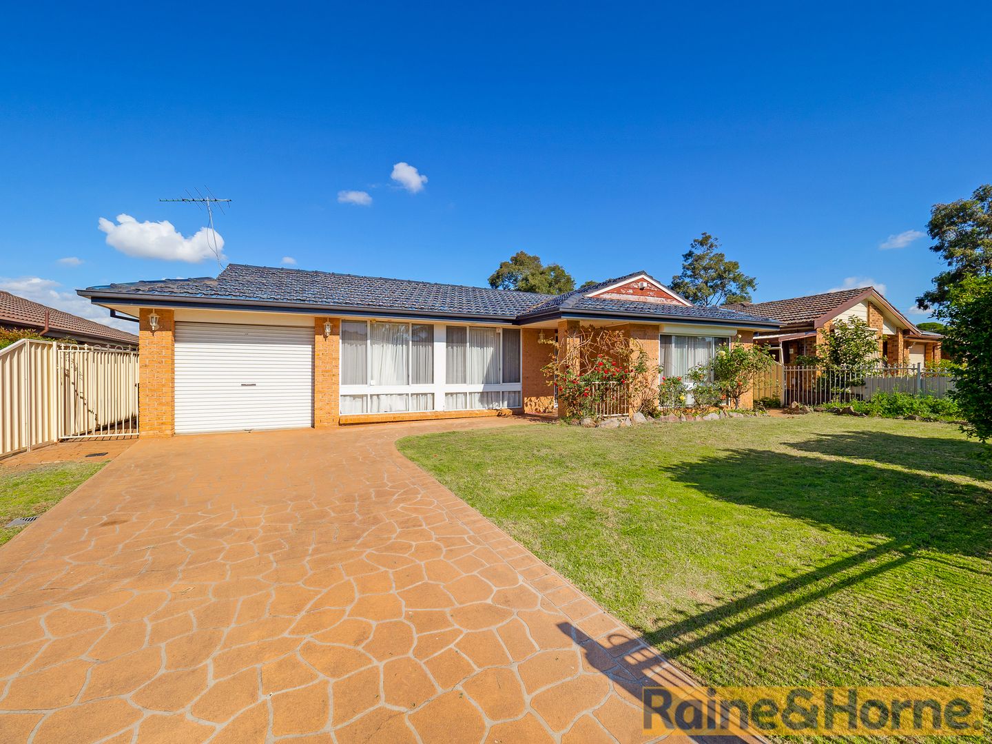 5 Mifsud Crescent, Oakhurst Property History & Address Research Domain