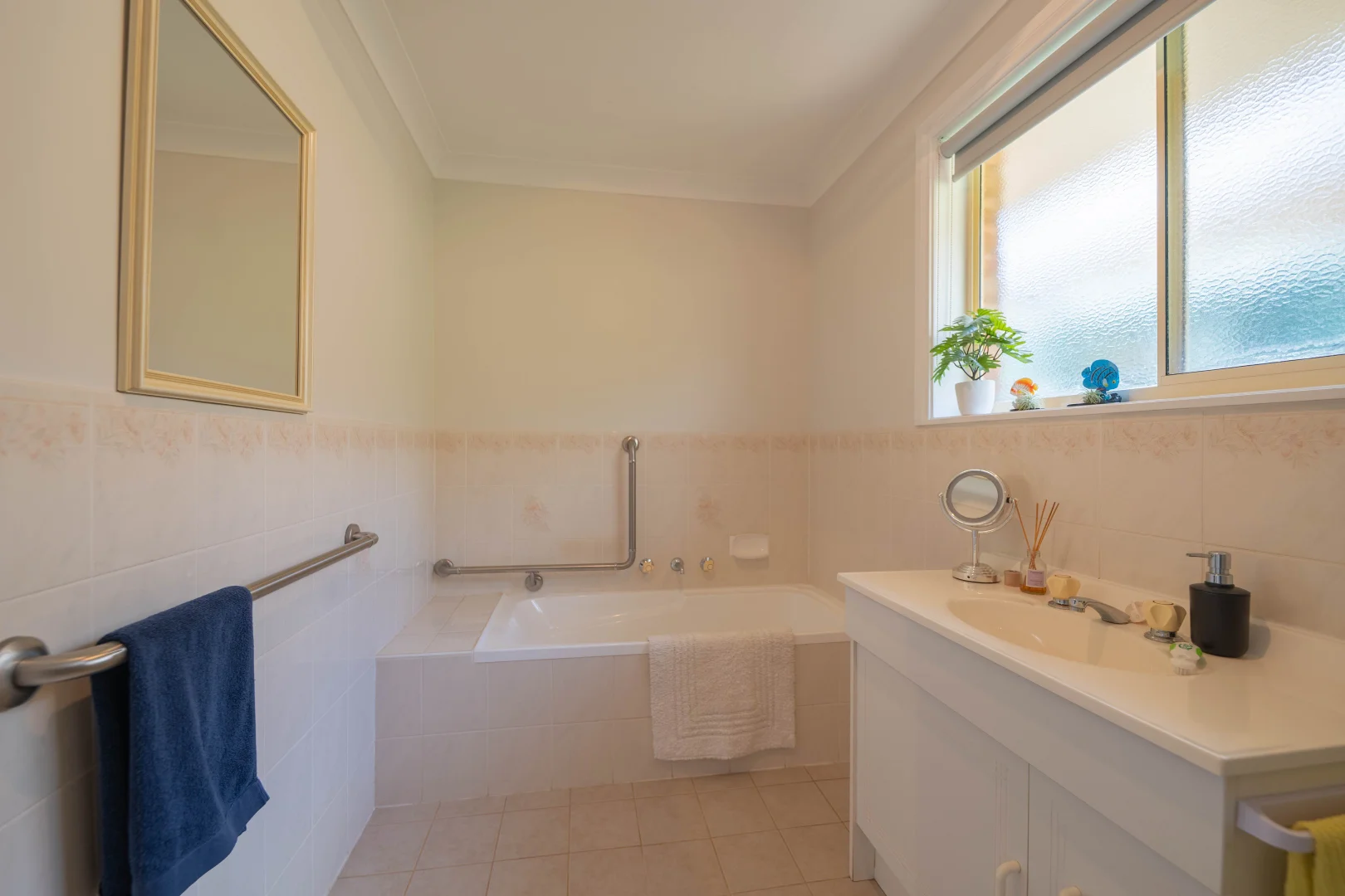 Additional image 19 of 6 Angeleish Avenue, Parkes NSW 2870