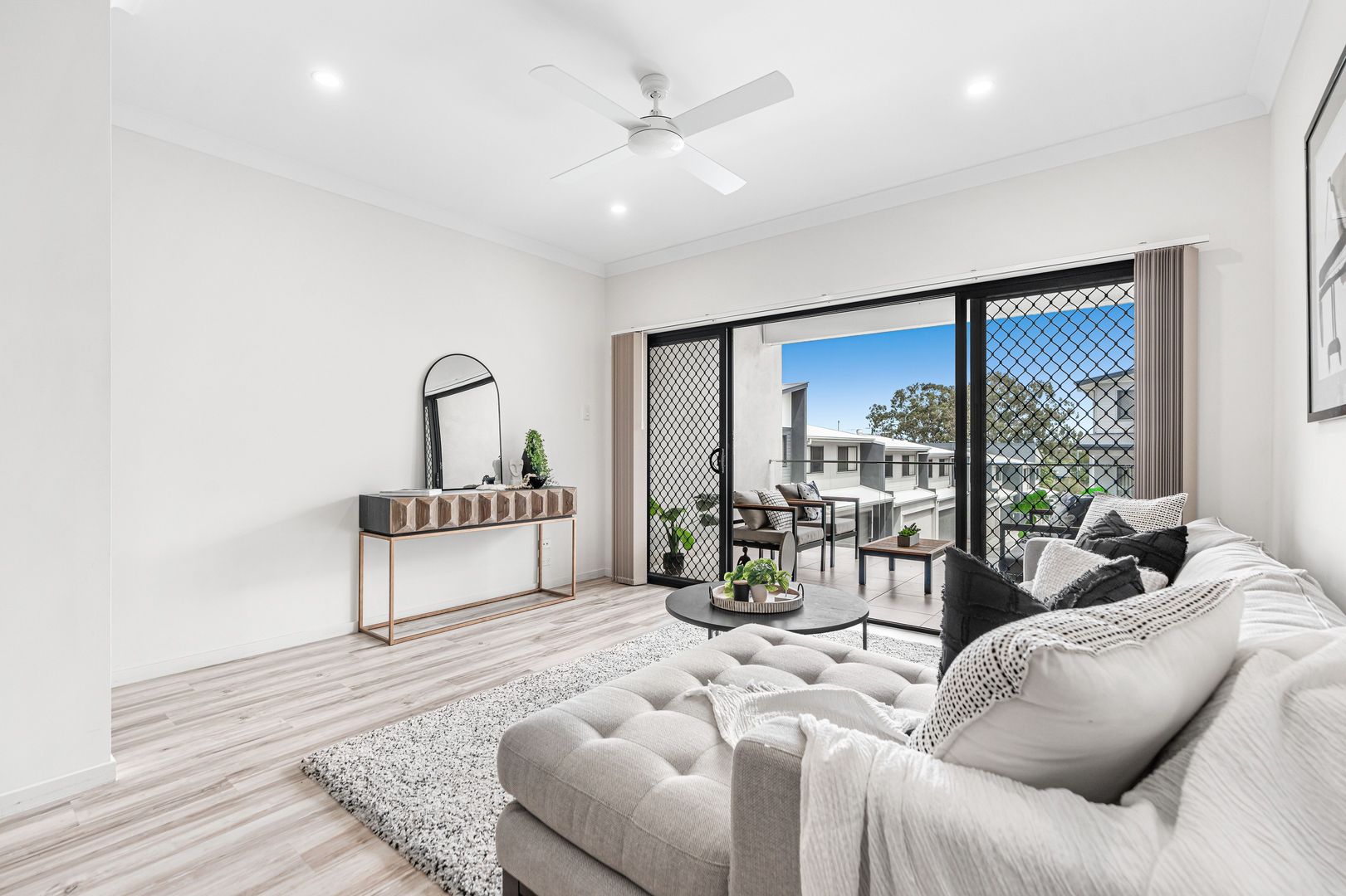 28/4 Lewis Place, Manly West QLD 4179, Image 2