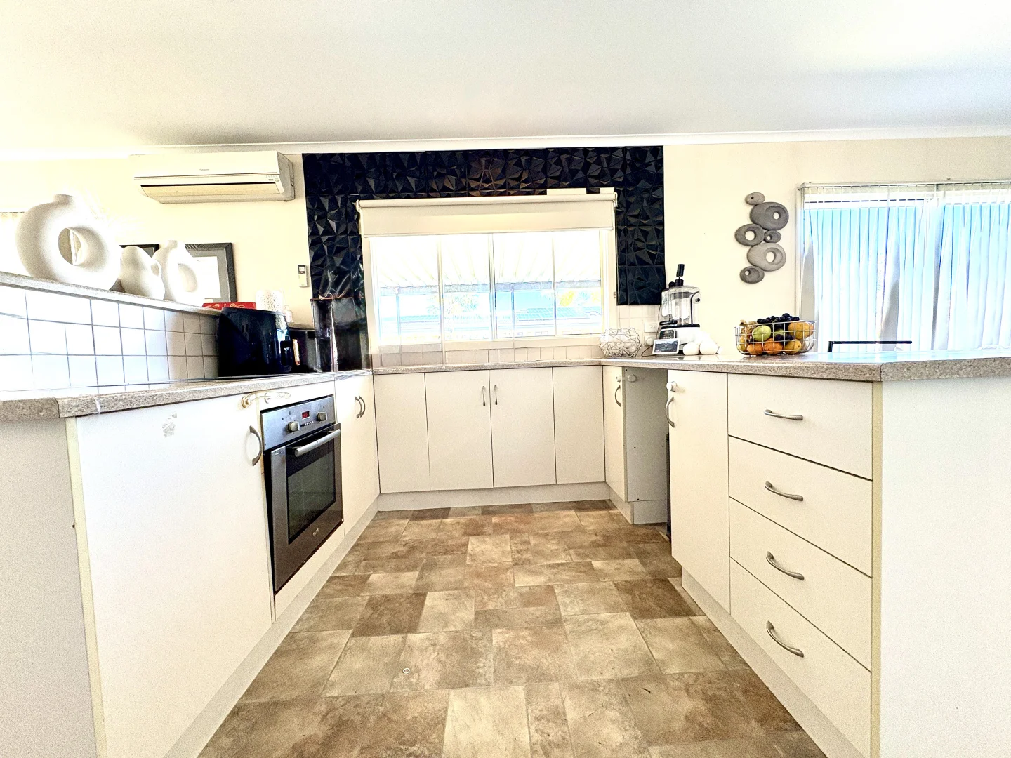 Additional image 2 of 10 Talbot Grove, Ceduna SA 5690