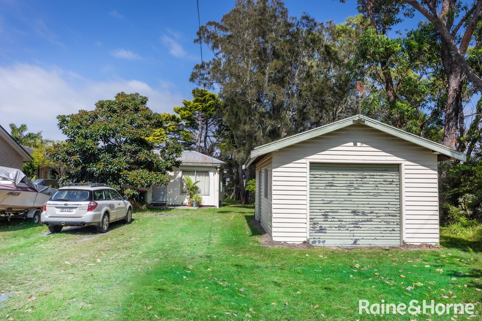 1 Lake View Drive, Burrill Lake NSW 2539 Domain