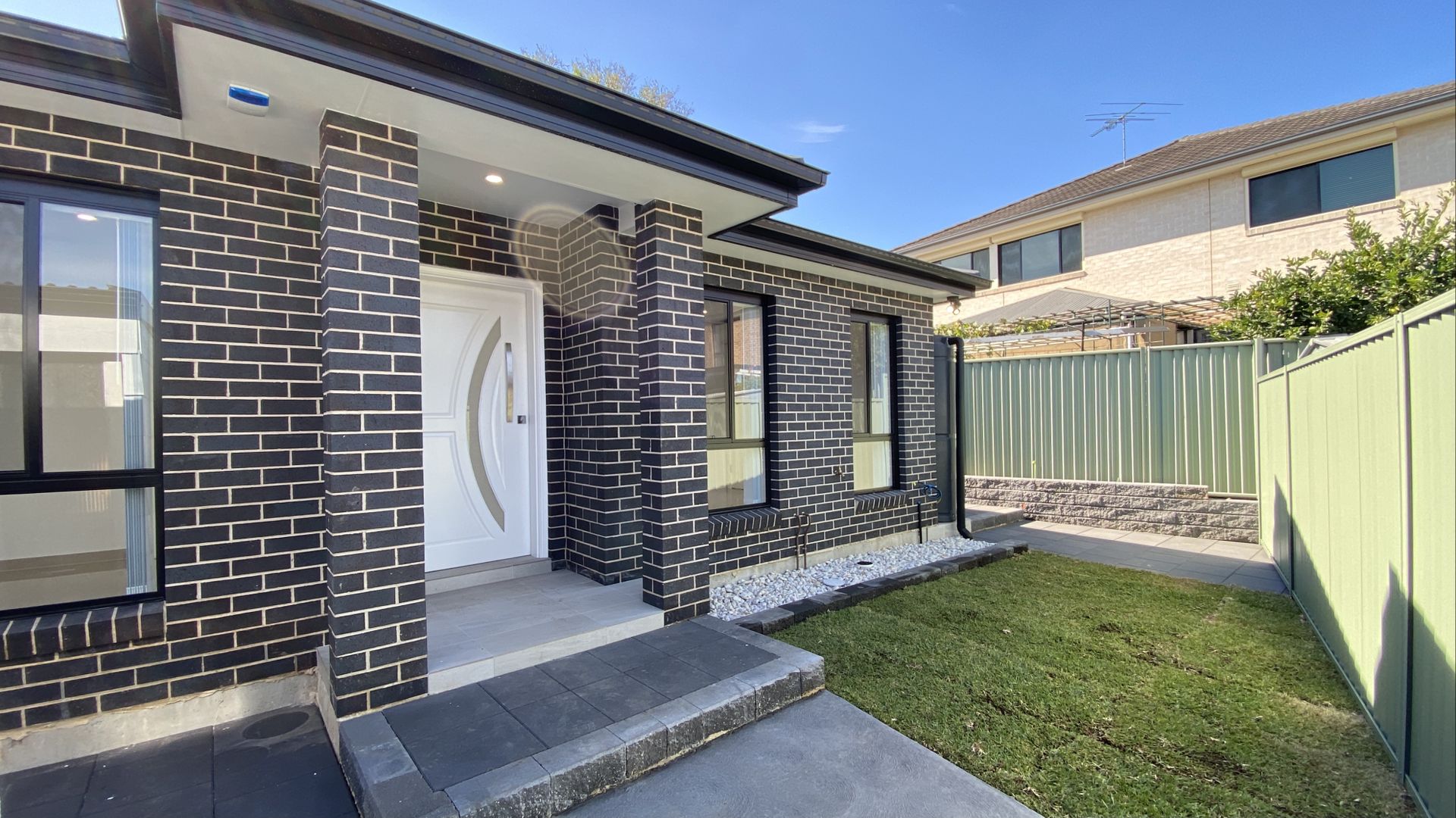 2 bedrooms House in Hannans Road RIVERWOOD NSW, 2210
