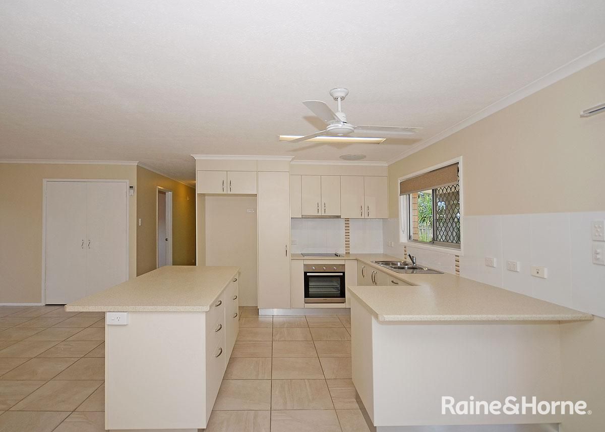 3 bedrooms House in 19B Limpus Street URANGAN QLD, 4655