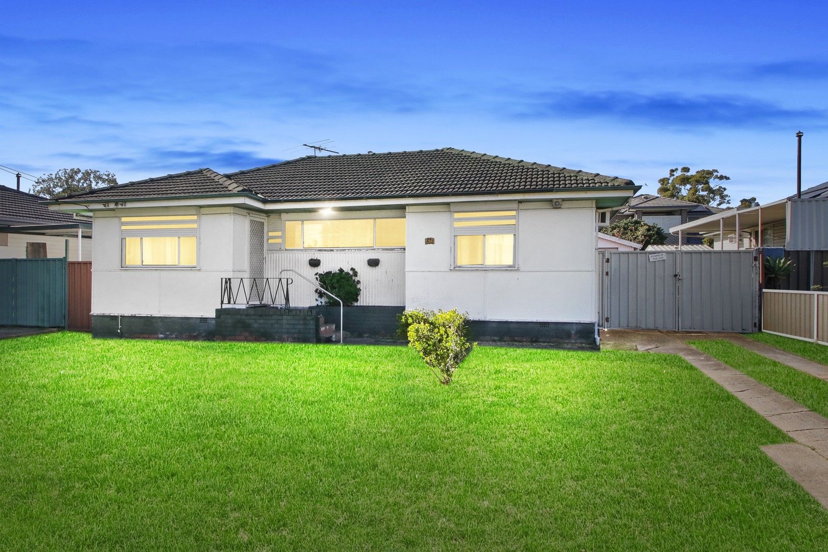 21 Finisterre Avenue, Whalan NSW 2770, Image 0